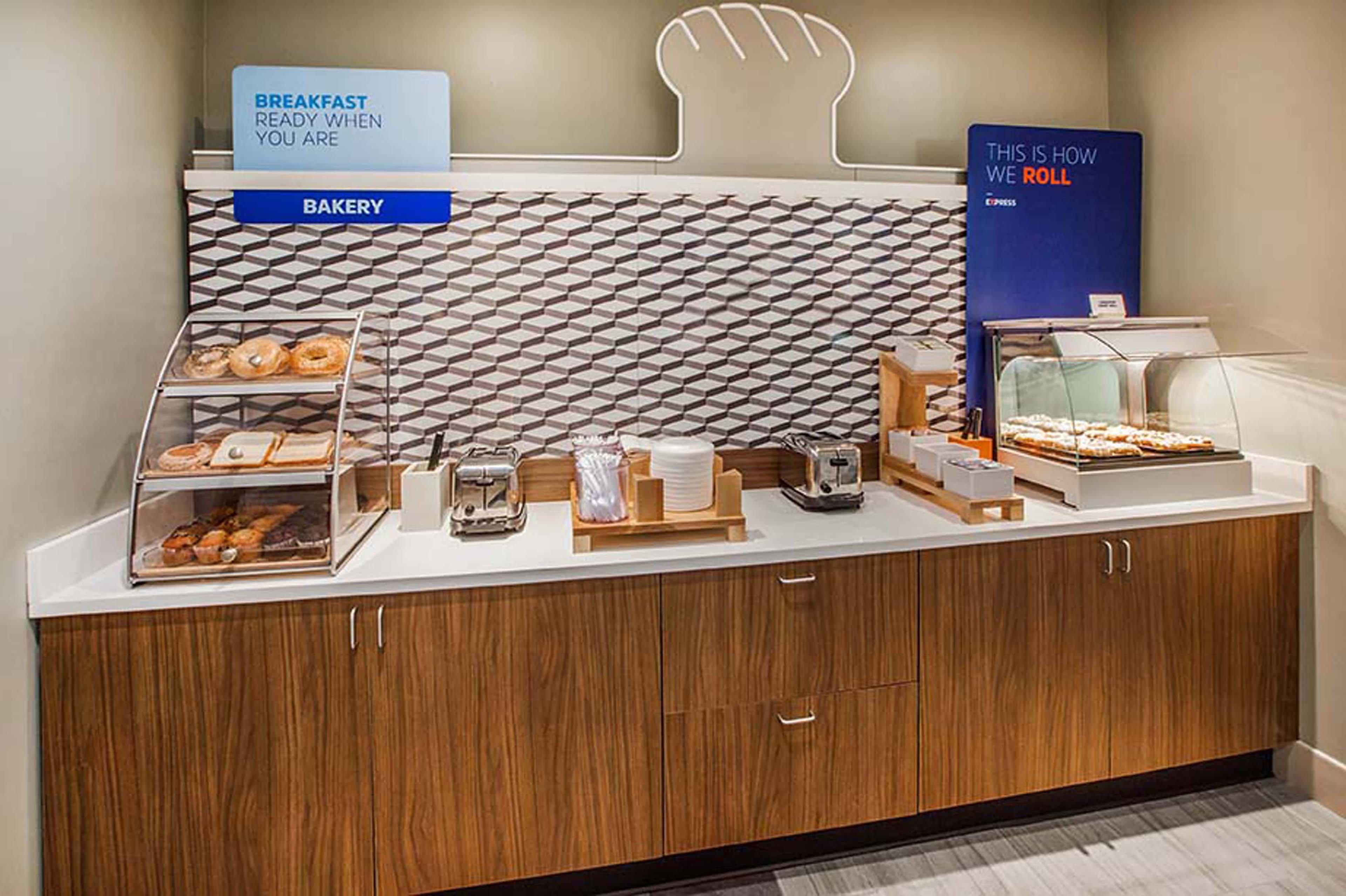 Holiday Inn Express Arlington Interstate 20 Parks Mall By Ihg Exteriör bild