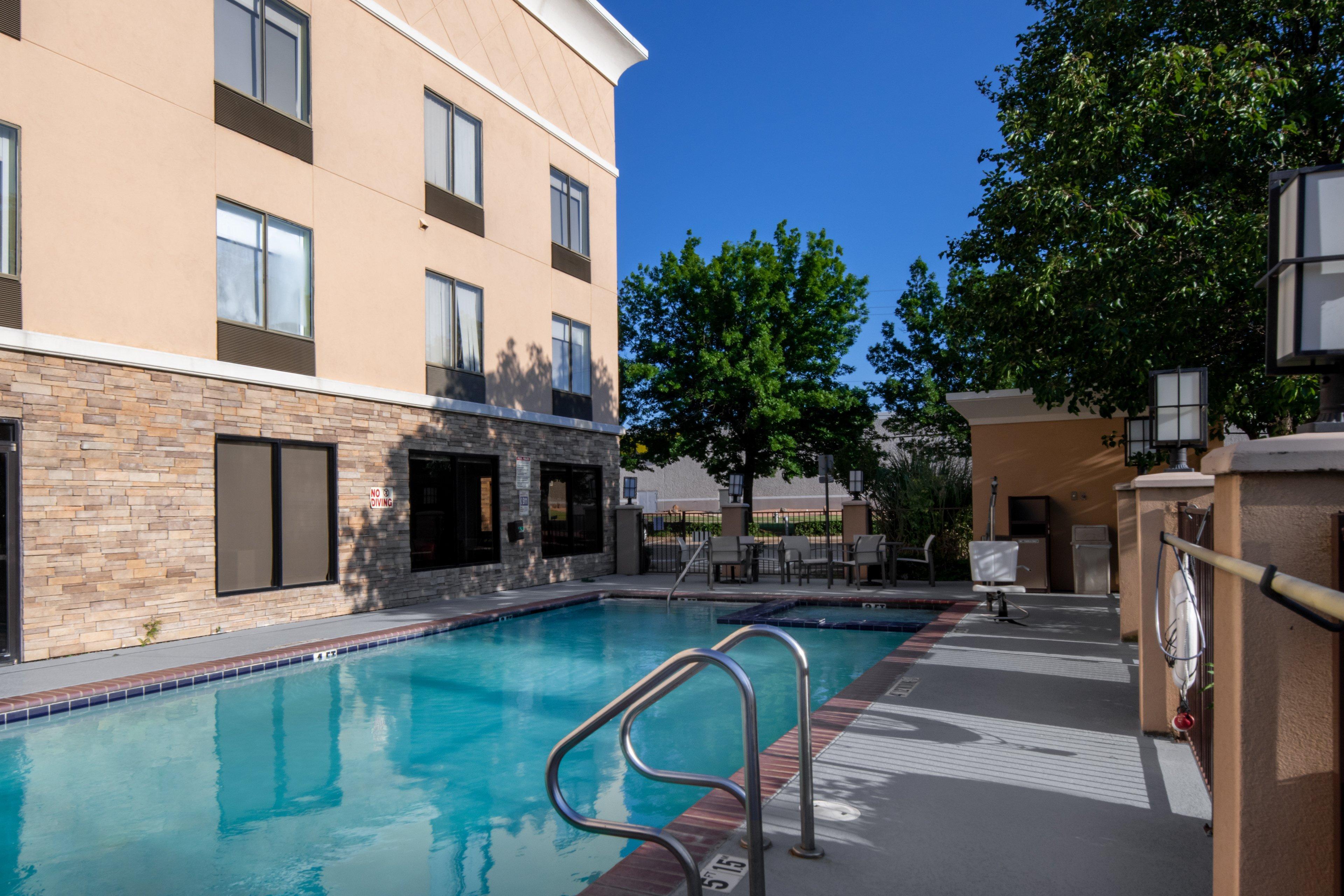 Holiday Inn Express Arlington Interstate 20 Parks Mall By Ihg Exteriör bild