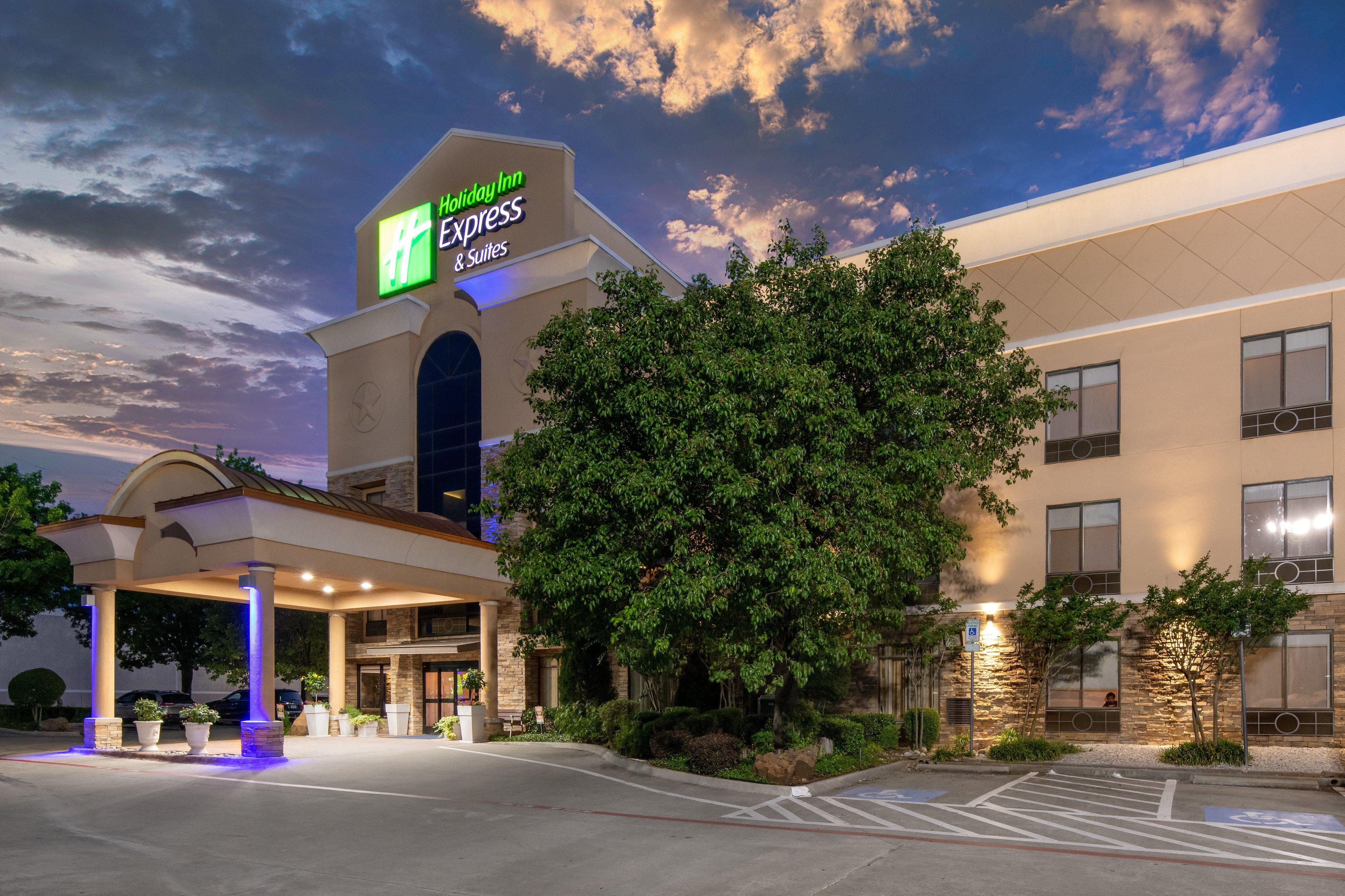 Holiday Inn Express Arlington Interstate 20 Parks Mall By Ihg Exteriör bild